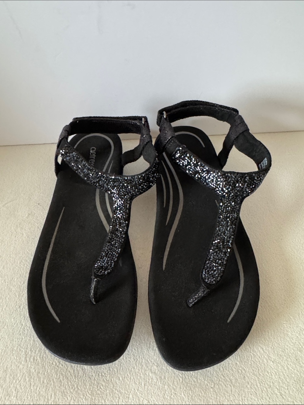 Aetrex thong sandal
